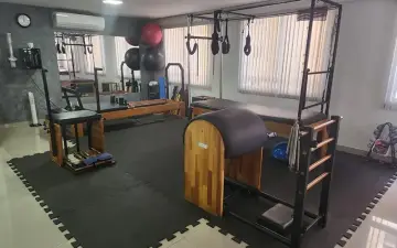 Pilates em Águas Claras, sala de aparelhos da Clínica BEM-VIE