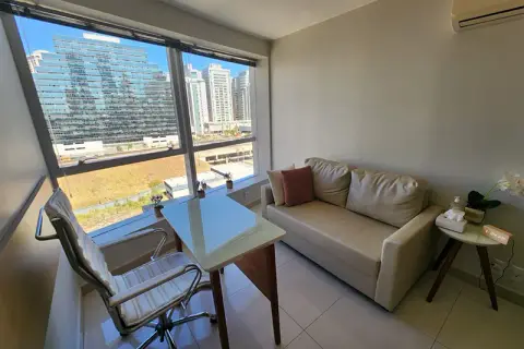 Ambiente de terapia da Clínica BEM-VIE no Edifício E-Business